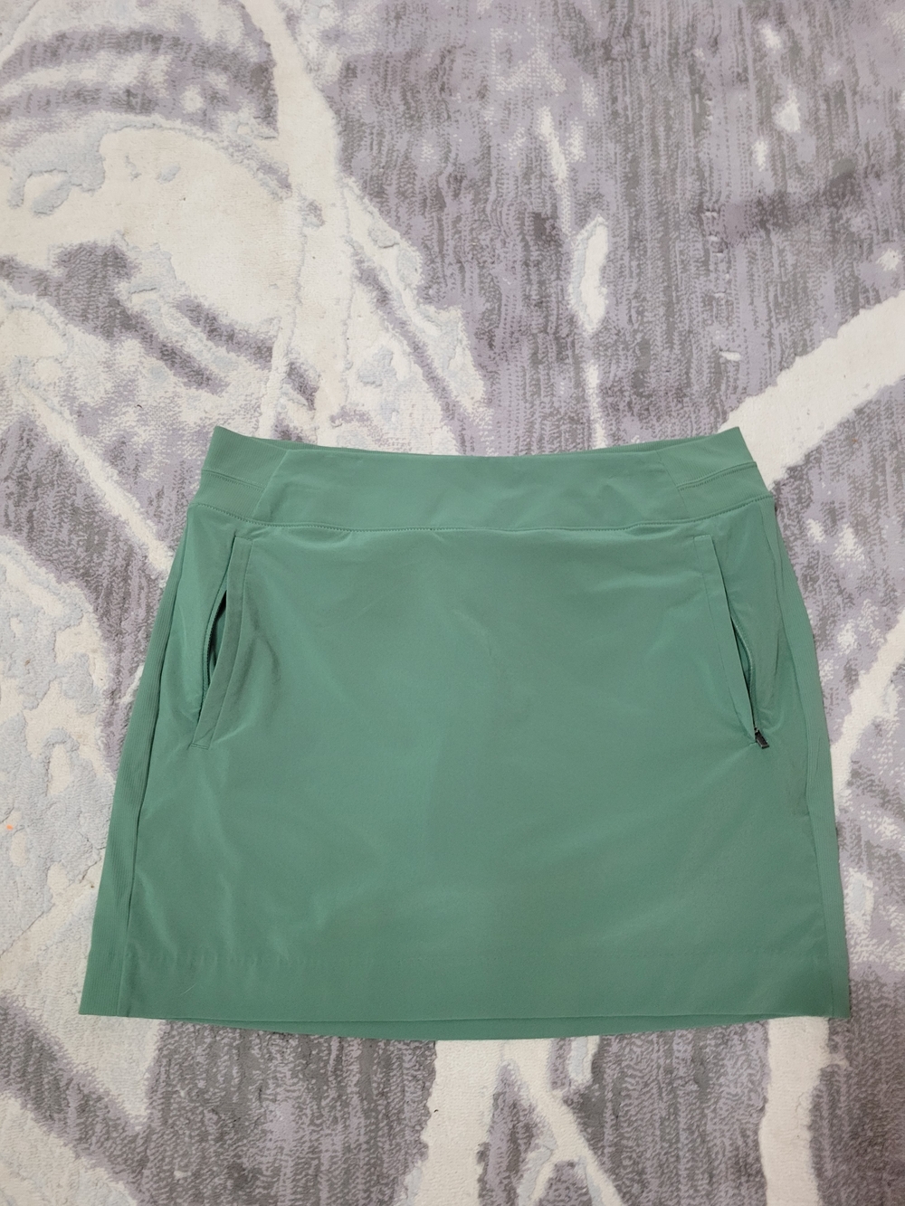 Athleta Sage Green Active Skort Size 12
